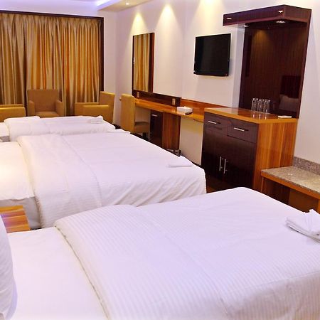 Fal Hotel L.L.C Dubai Ruang foto