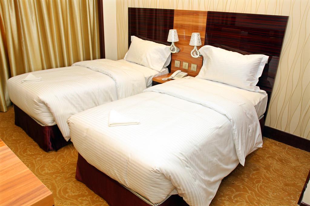 Fal Hotel L.L.C Dubai Ruang foto